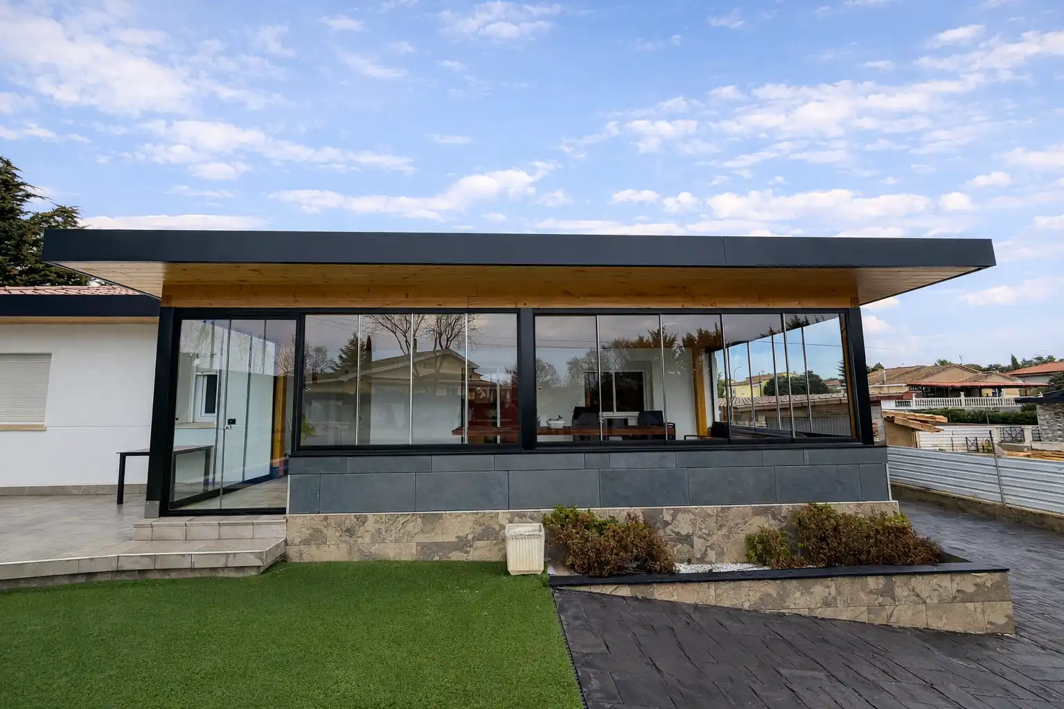 Chalet Oasis - Exterior