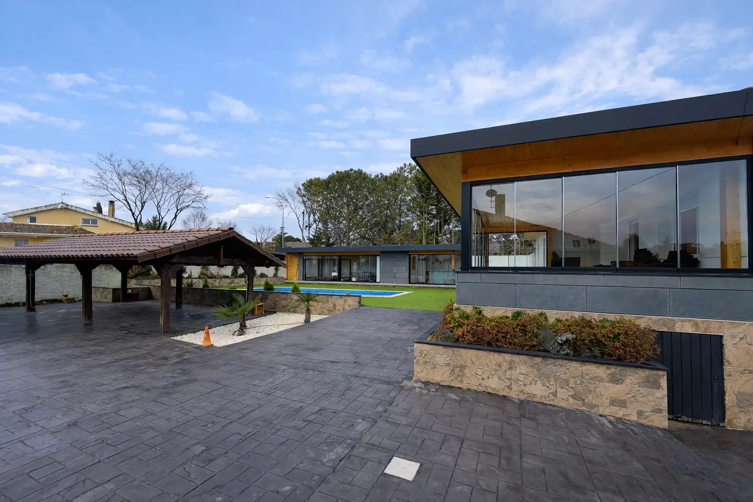 Chalet Oasis - Exterior